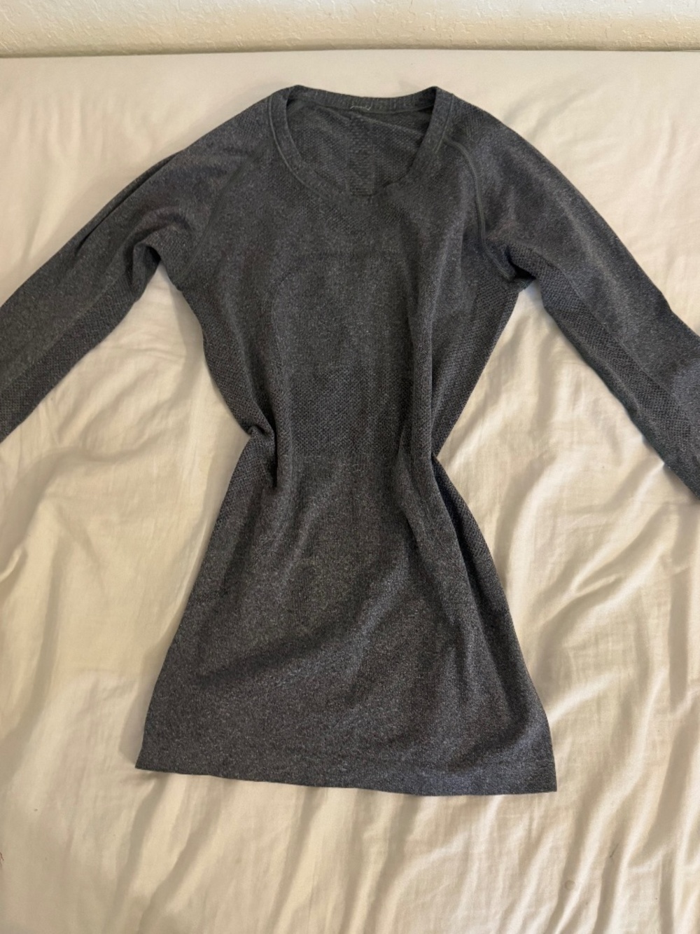 Lululemon grey athletic wear